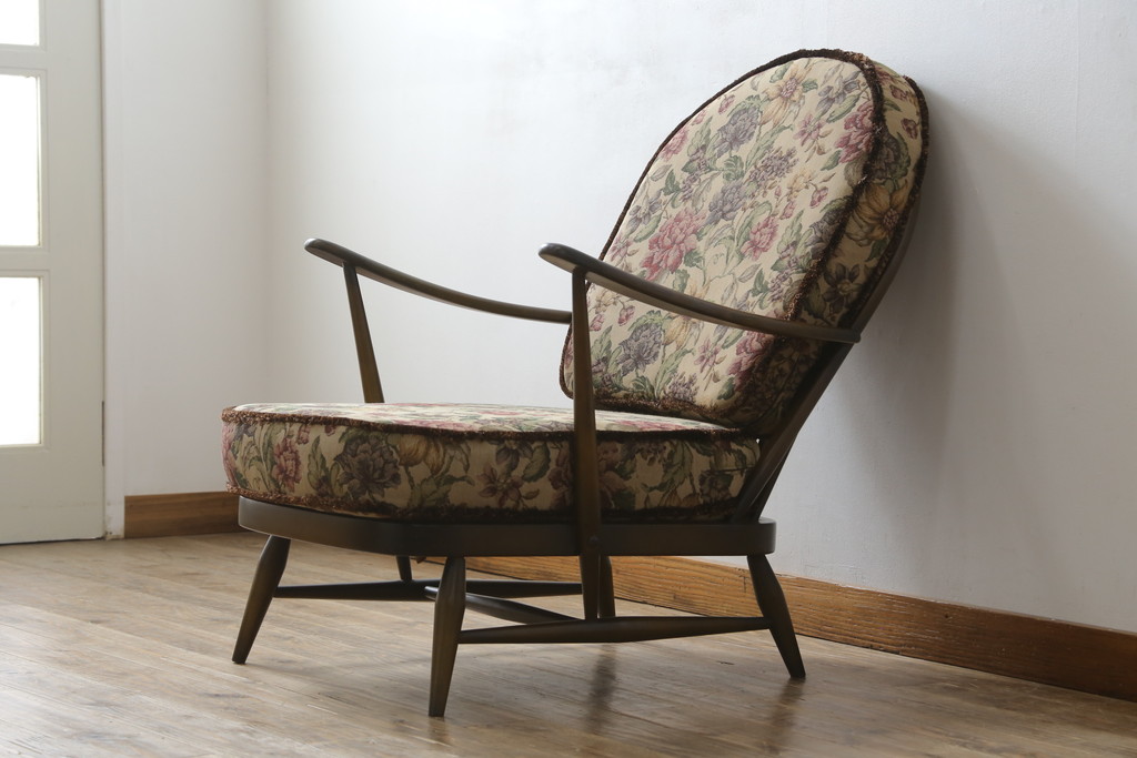 イギリスビンテージ　美品　ERCOL(アーコール)　落ち着いた色味の花柄ファブリックが上品な1人掛けソファ(ラウンジチェア、アームチェア、椅子、1シーターソファ、英国、北欧、ヴィンテージ)(R-071185)
