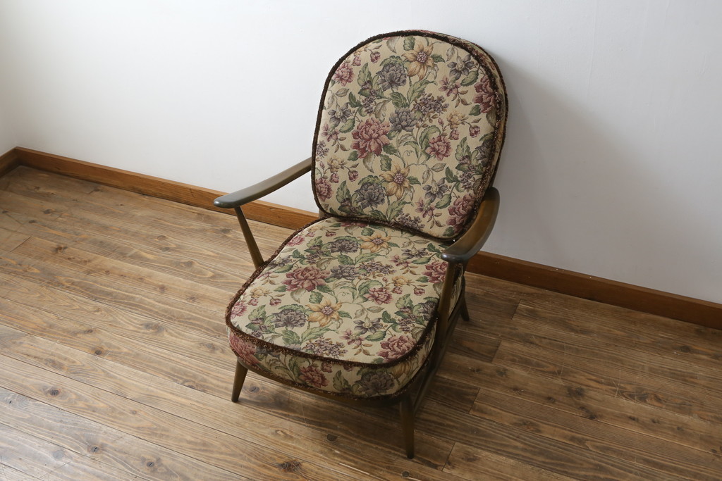 イギリスビンテージ　美品　ERCOL(アーコール)　落ち着いた色味の花柄ファブリックが上品な1人掛けソファ(ラウンジチェア、アームチェア、椅子、1シーターソファ、英国、北欧、ヴィンテージ)(R-071185)