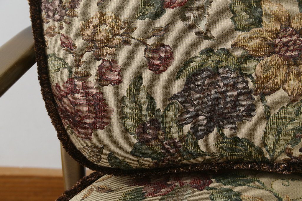 イギリスビンテージ　美品　ERCOL(アーコール)　落ち着いた色味の花柄ファブリックが上品な1人掛けソファ(ラウンジチェア、アームチェア、椅子、1シーターソファ、英国、北欧、ヴィンテージ)(R-071185)