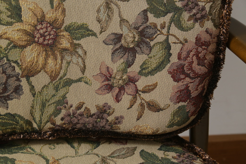 イギリスビンテージ　美品　ERCOL(アーコール)　落ち着いた色味の花柄ファブリックが上品な1人掛けソファ(ラウンジチェア、アームチェア、椅子、1シーターソファ、英国、北欧、ヴィンテージ)(R-071185)