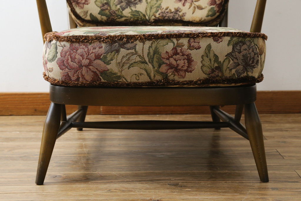 イギリスビンテージ　美品　ERCOL(アーコール)　落ち着いた色味の花柄ファブリックが上品な1人掛けソファ(ラウンジチェア、アームチェア、椅子、1シーターソファ、英国、北欧、ヴィンテージ)(R-071185)