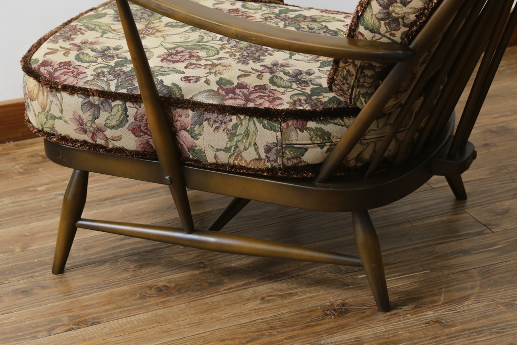 イギリスビンテージ　美品　ERCOL(アーコール)　落ち着いた色味の花柄ファブリックが上品な1人掛けソファ(ラウンジチェア、アームチェア、椅子、1シーターソファ、英国、北欧、ヴィンテージ)(R-071185)