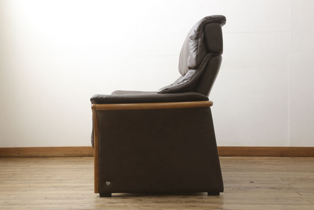 中古　ノルウェー製　EKORNES(エコーネス)　ストレスレス(Stressless)　本革(レザー)　エルドラド　2シーター　ハイバック　くつろぎの時間におすすめの二人掛けソファ(アームソファ、2人掛け、2P、北欧)(定価約68万円)(R-060713)