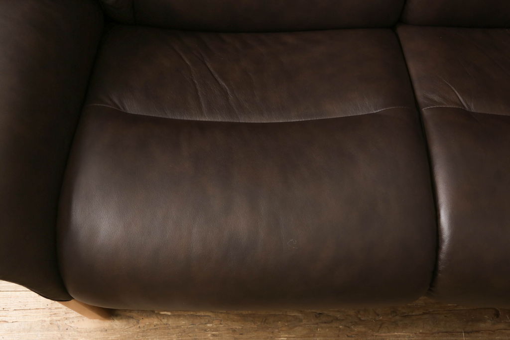 中古　ノルウェー製　EKORNES(エコーネス)　ストレスレス(Stressless)　本革(レザー)　エルドラド　2シーター　ハイバック　くつろぎの時間におすすめの二人掛けソファ(アームソファ、2人掛け、2P、北欧)(定価約68万円)(R-060713)