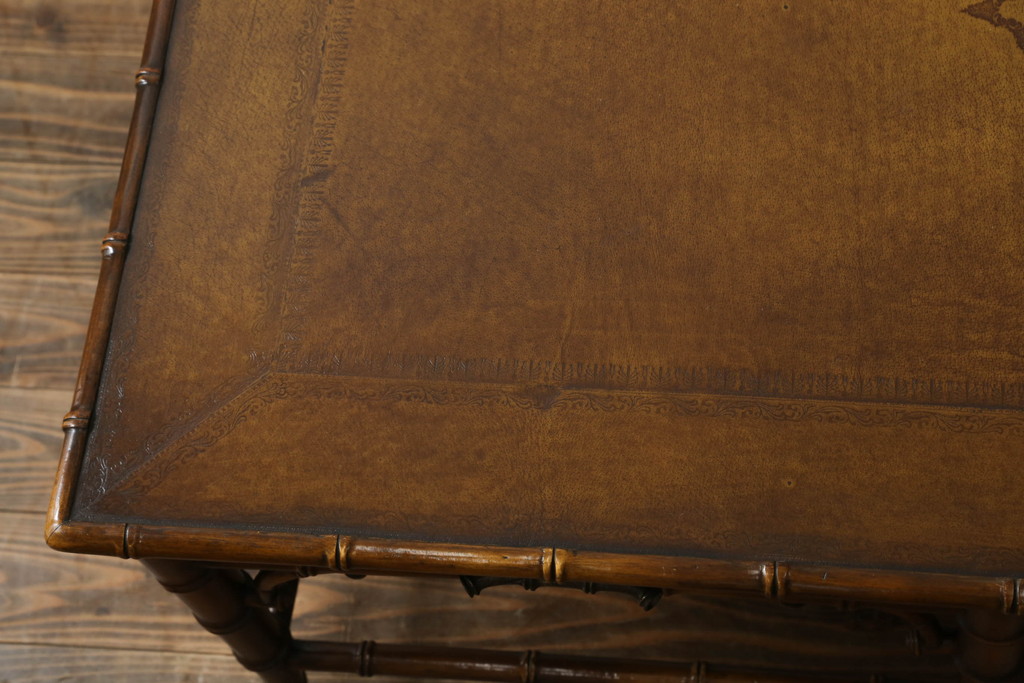中古　美品　THEODORE ALEXANDER(セオドア・アレキサンダー)　オリエンタルな雰囲気漂うローテーブル(センターテーブル、リビングテーブル、英国)(R-073517)