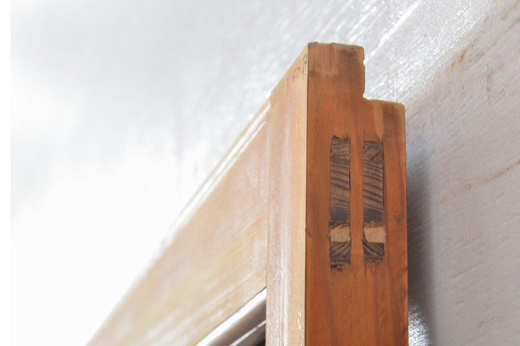 昭和中期 レトロな木製フレームのアンティークガラス戸2枚(引き戸