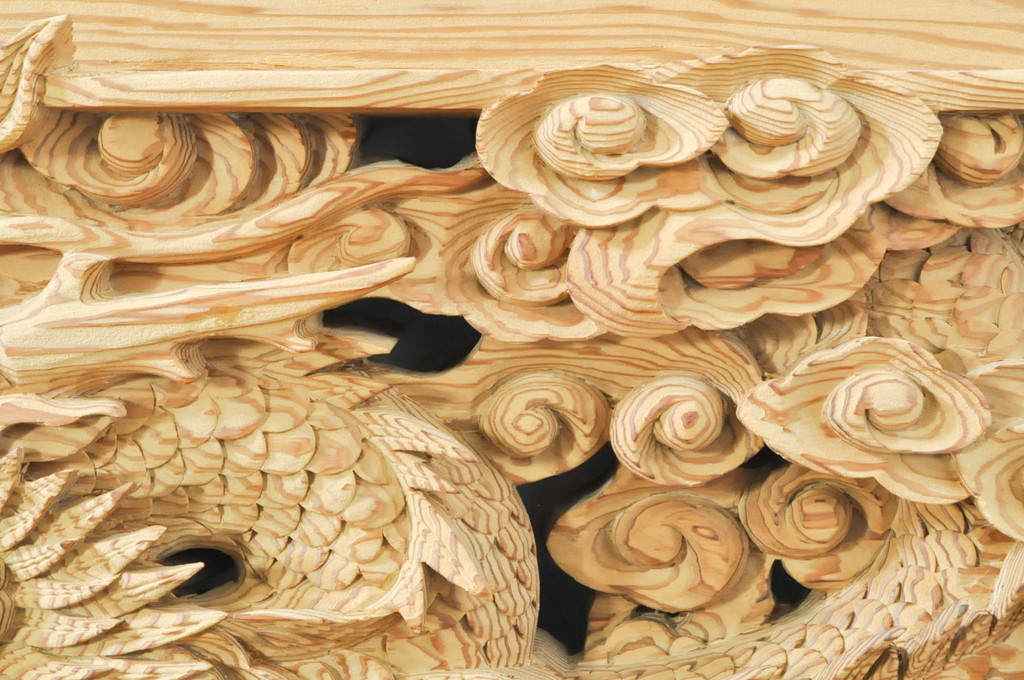 ビンテージ建具　杉(スギ)材　躍動感ある龍(竜)が見事な両面彫刻欄間(明かり取り、明り取り、ヴィンテージ)(R-080973)