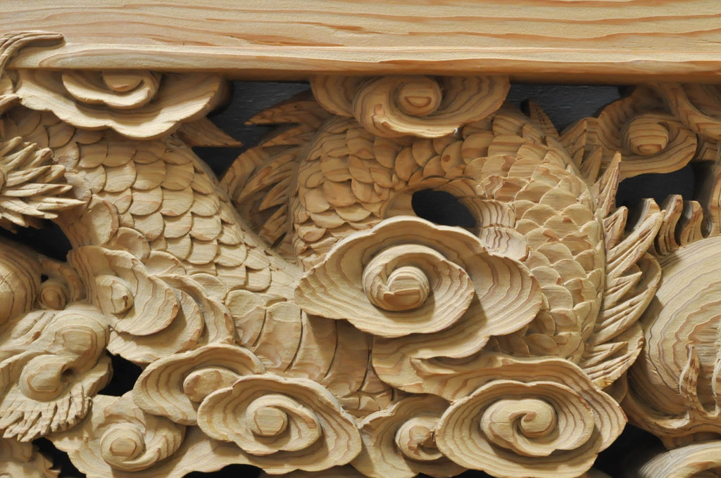 ビンテージ建具　杉(スギ)材　躍動感ある龍(竜)が見事な両面彫刻欄間(明かり取り、明り取り、ヴィンテージ)(R-080973)