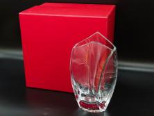 フランス　Baccarat　バカラ　RRigot(リゴット)　高さ 約27cm　エレガントな曲線美が美しいフラワーベース(花器、花生け、花瓶、花入れ、フルレッドクリスタルガラス、共箱付き)(R-080090)