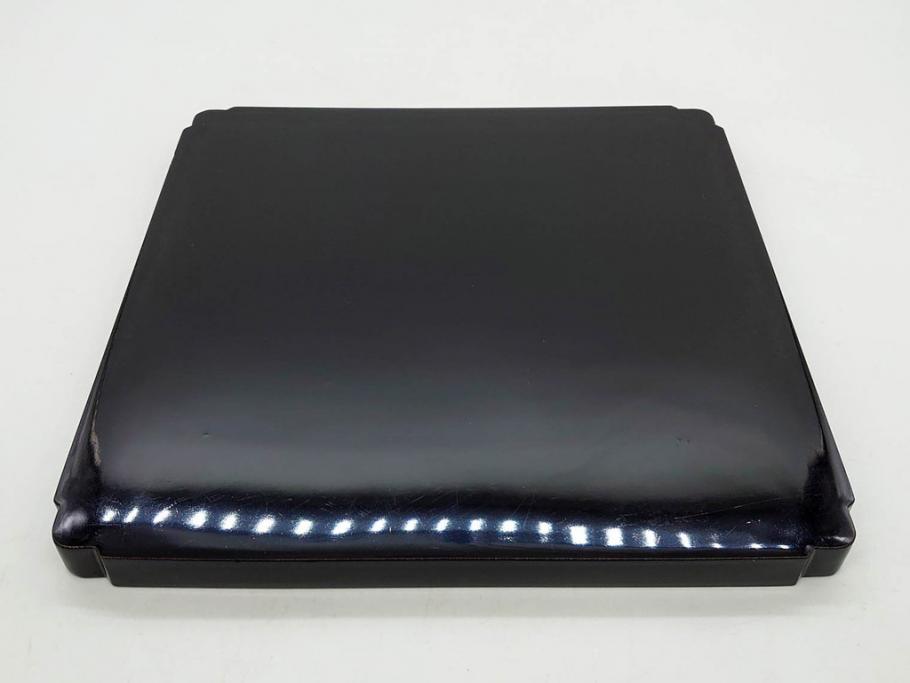 黒江漆器　木製　木皿　菊模様　花のデザインが目を引く小盆5枚セット(漆器、お盆、トレイ、トレー、銘々盆、共箱付き)(R-080093)