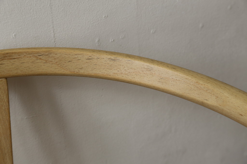 中古　北欧家具　老舗家具メーカー CARL HANSEN & SON(カール・ハンセン&サン)　ハンス J. ウェグナー(HANS J. WEGNER)デザイン　CH24　特徴的なラインを描く美しいフォルムのYチェア(ワイチェア、ダイニングチェア、アームチェア、イス、椅子)(R-078925)