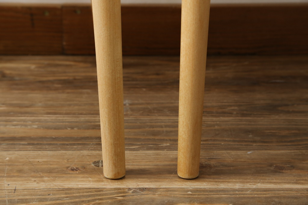 中古　北欧家具　老舗家具メーカー CARL HANSEN & SON(カール・ハンセン&サン)　ハンス J. ウェグナー(HANS J. WEGNER)デザイン　CH24　特徴的なラインを描く美しいフォルムのYチェア(ワイチェア、ダイニングチェア、アームチェア、イス、椅子)(R-078925)