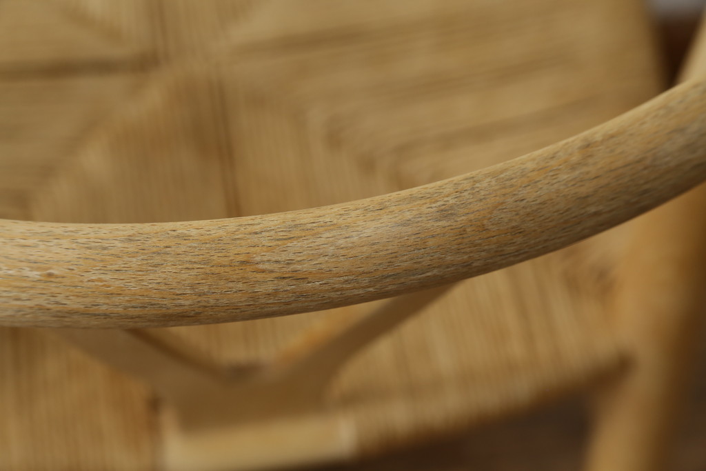 中古　北欧家具　老舗家具メーカー CARL HANSEN & SON(カール・ハンセン&サン)　ハンス J. ウェグナー(HANS J. WEGNER)デザイン　CH24　特徴的なラインを描く美しいフォルムのYチェア(ワイチェア、ダイニングチェア、アームチェア、イス、椅子)(R-078925)