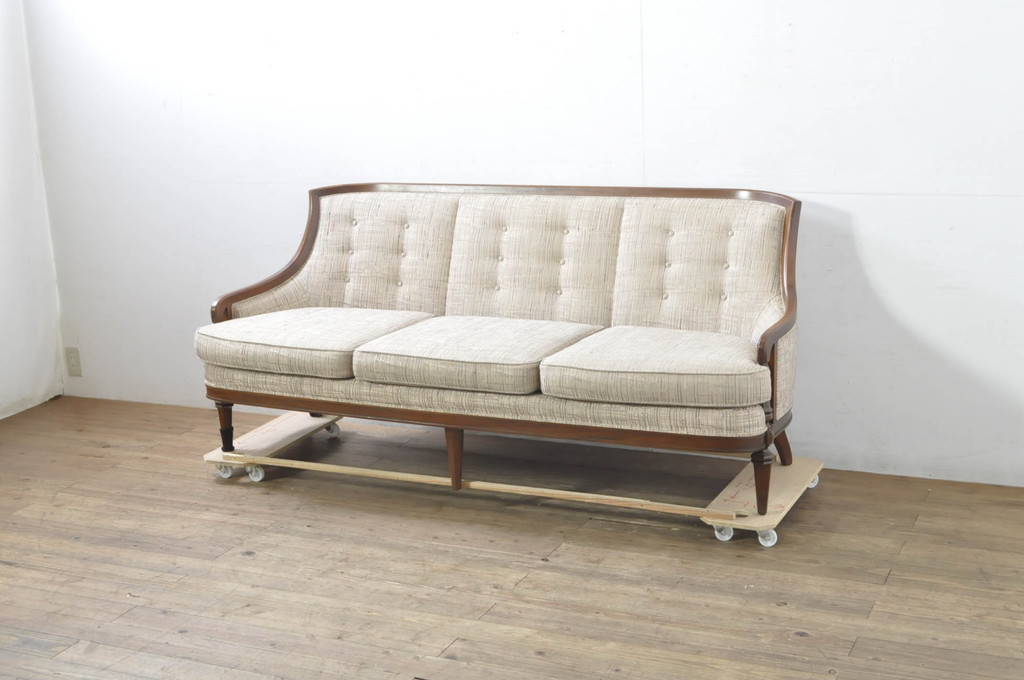中古　美品!!　DREXEL HERITAGE(ドレクセルヘリテイジ)　Upholstery(アップホルスタリー)　エレガントな佇まいが魅力的な3人掛けソファ(三人掛け、3Pソファ)(R-080132)