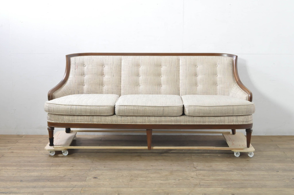 中古　美品!!　DREXEL HERITAGE(ドレクセルヘリテイジ)　Upholstery(アップホルスタリー)　エレガントな佇まいが魅力的な3人掛けソファ(三人掛け、3Pソファ)(R-080132)