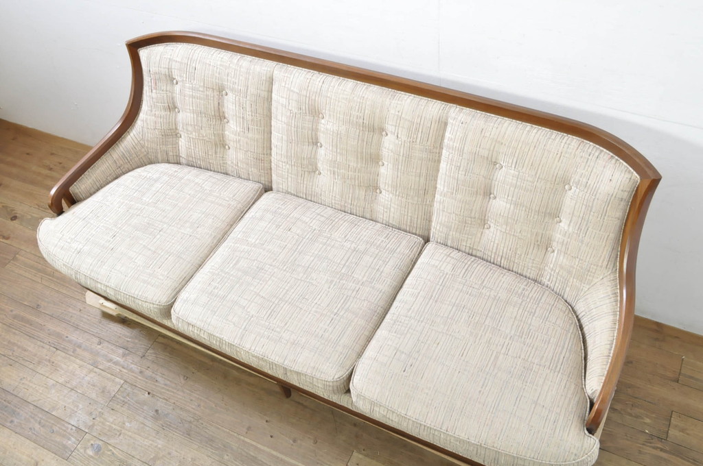 中古　美品!!　DREXEL HERITAGE(ドレクセルヘリテイジ)　Upholstery(アップホルスタリー)　エレガントな佇まいが魅力的な3人掛けソファ(三人掛け、3Pソファ)(R-080132)