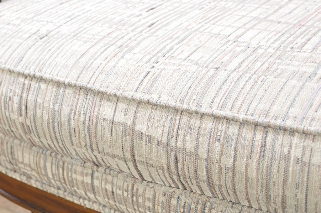 中古　美品!!　DREXEL HERITAGE(ドレクセルヘリテイジ)　Upholstery(アップホルスタリー)　エレガントな佇まいが魅力的な3人掛けソファ(三人掛け、3Pソファ)(R-080132)