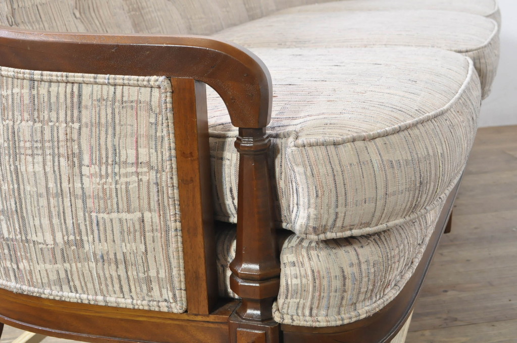 中古　美品!!　DREXEL HERITAGE(ドレクセルヘリテイジ)　Upholstery(アップホルスタリー)　エレガントな佇まいが魅力的な3人掛けソファ(三人掛け、3Pソファ)(R-080132)