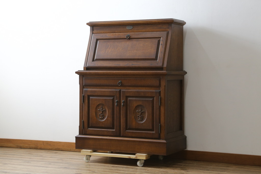 中古　美品　えぞ民芸家具製作所　インテリアえぞ(EZO)　ナラ材　グレースシリーズ　クラシカルで落ち着いた雰囲気が魅力的なライティングビューロー85(簿記机、ワークデスク、在宅用、在宅ワーク用、サイドキャビネット)(定価約236000円)(R-080422)