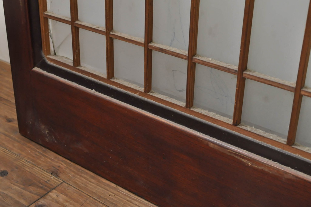 アンティーク建具　上手物!!　高級品　欅(ケヤキ)材　古い大邸宅で使われていた漆塗りの大きなガラス戸2枚セット(引き戸)(R-080199)
