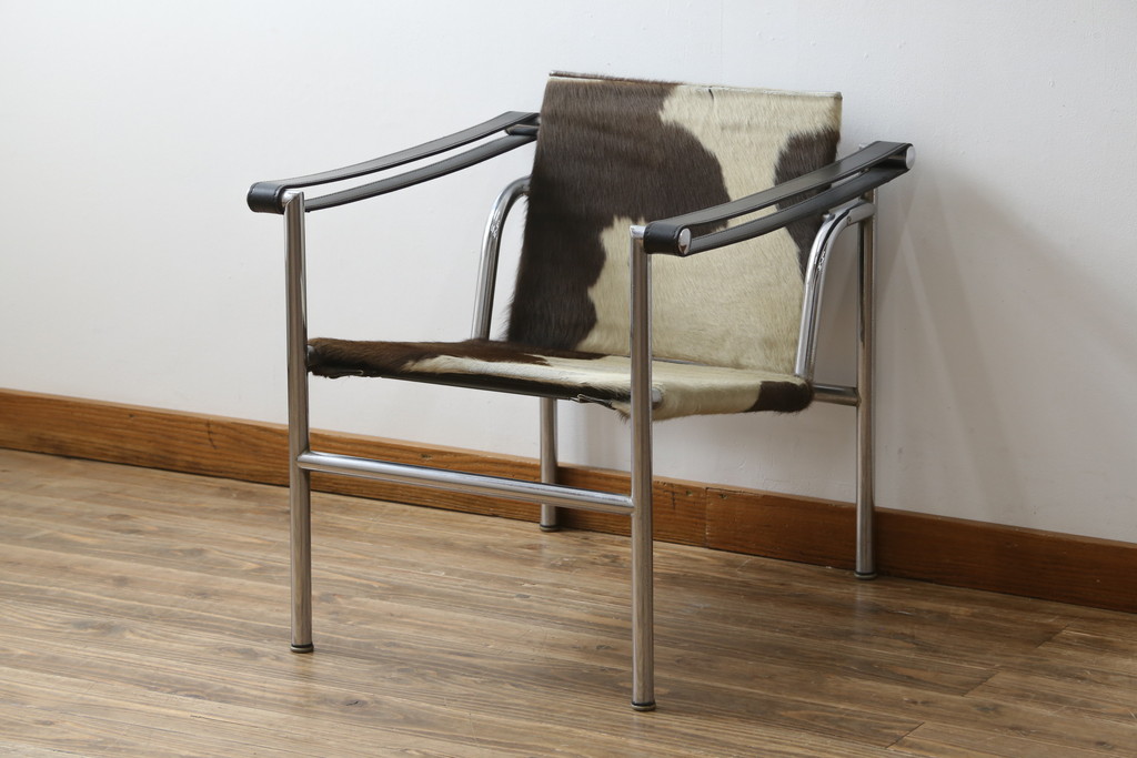 アンティーク家具　超希少!!　当時のオリジナル品　ダメージ有り　ル・コルビュジエ(Le Corbusier)　ピエール・ジャンヌレ(Pierre Jeanneret) シャルロット・ペリアン(Charlotte Perriand)　LC1　ワンランク上の空間づくりにおすすめなスリングチェア(バスキュランチェア、アームチェア、椅子、イス、Cassina、カッシーナ)(R-079837)