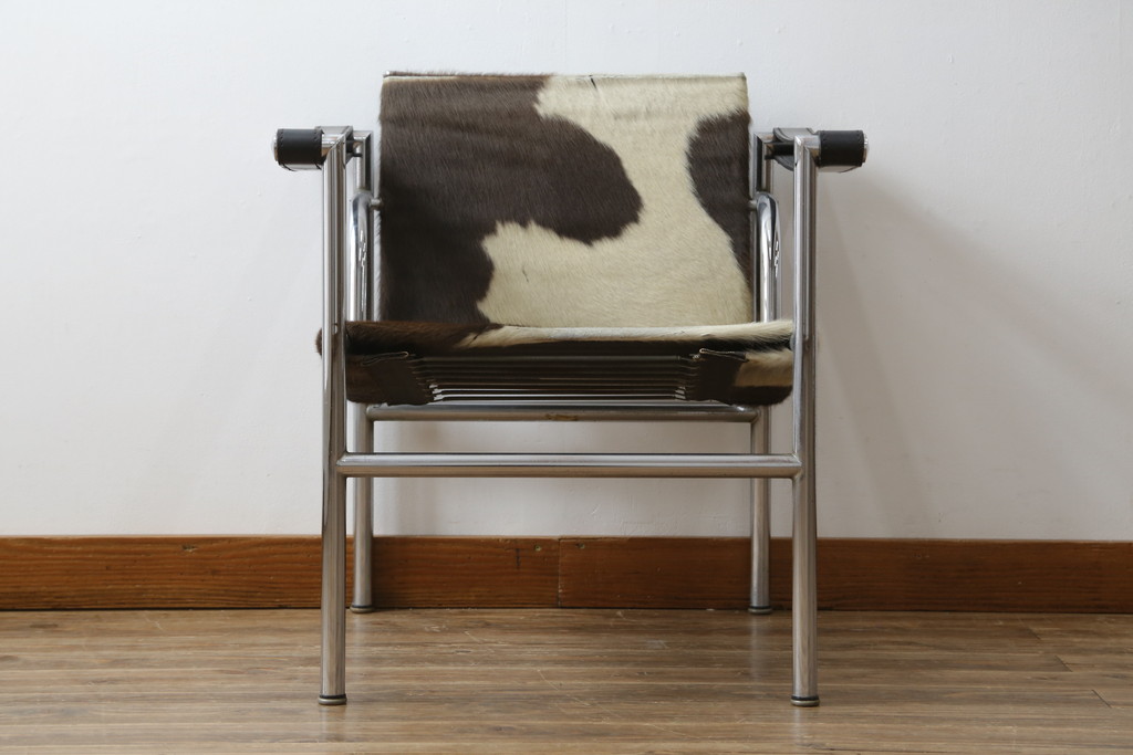 アンティーク家具　超希少!!　当時のオリジナル品　ダメージ有り　ル・コルビュジエ(Le Corbusier)　ピエール・ジャンヌレ(Pierre Jeanneret) シャルロット・ペリアン(Charlotte Perriand)　LC1　ワンランク上の空間づくりにおすすめなスリングチェア(バスキュランチェア、アームチェア、椅子、イス、Cassina、カッシーナ)(R-079837)
