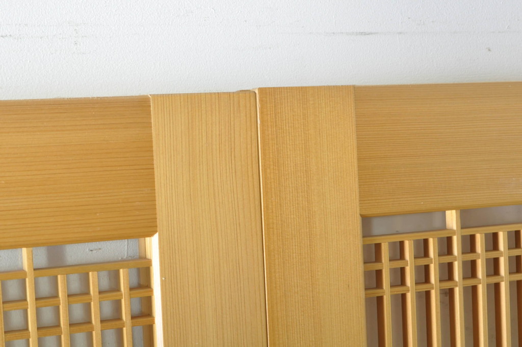 中古　美品　ペットドア付き　ひょうたんのデザインがアクセントの背の高い格子入りアクリル戸2枚セット(格子戸、引き戸、ガラス戸、建具)(R-080206)