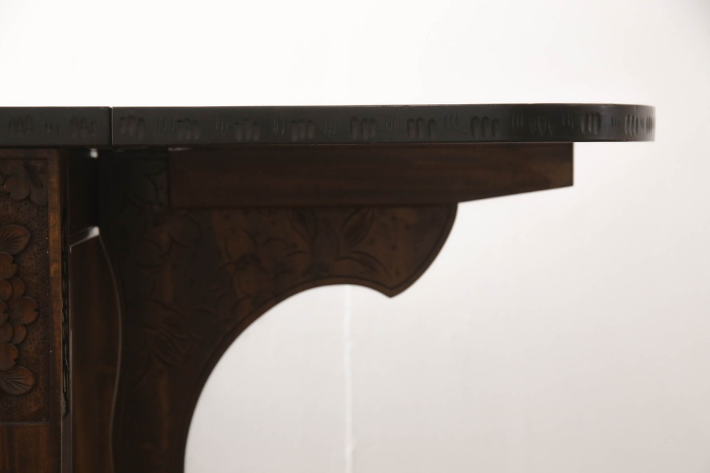 中古　特注品　激レア!　華やかさが際立つ軽井沢彫りバタフライテーブル(エクステンションテーブル、ダイニングテーブル、食卓、4人掛け、6人掛け)(R-066233)