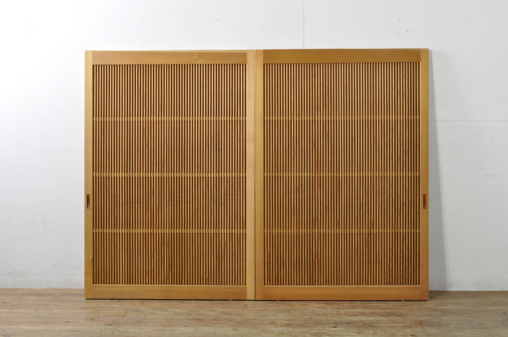 中古　杉材　和の空間を高める格子窓2枚セット(引き戸、格子戸、建具)(R-080216)