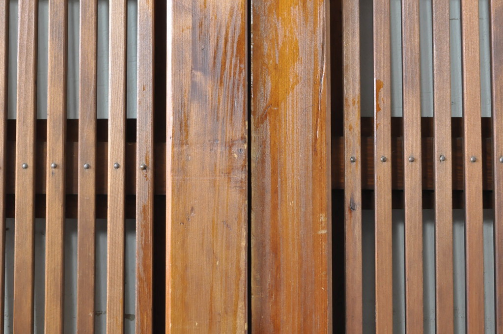 アンティーク建具　腰板欅(ケヤキ)材　風情のある佇まいが魅力的な裏障子付き格子戸2枚セット(引き戸、障子戸、ガラス帯戸)(R-072929)
