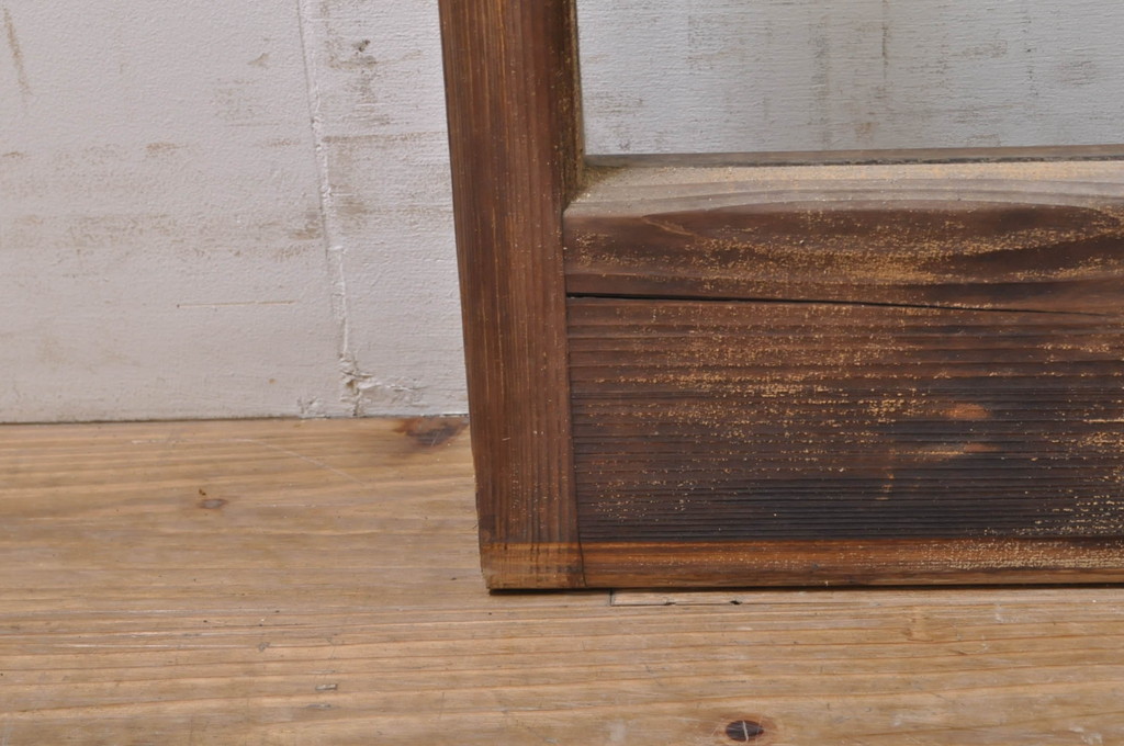 アンティーク建具　古い木味が魅力的なマス目(升目)のガラス戸3枚セット(格子戸、引き戸)(R-072931)
