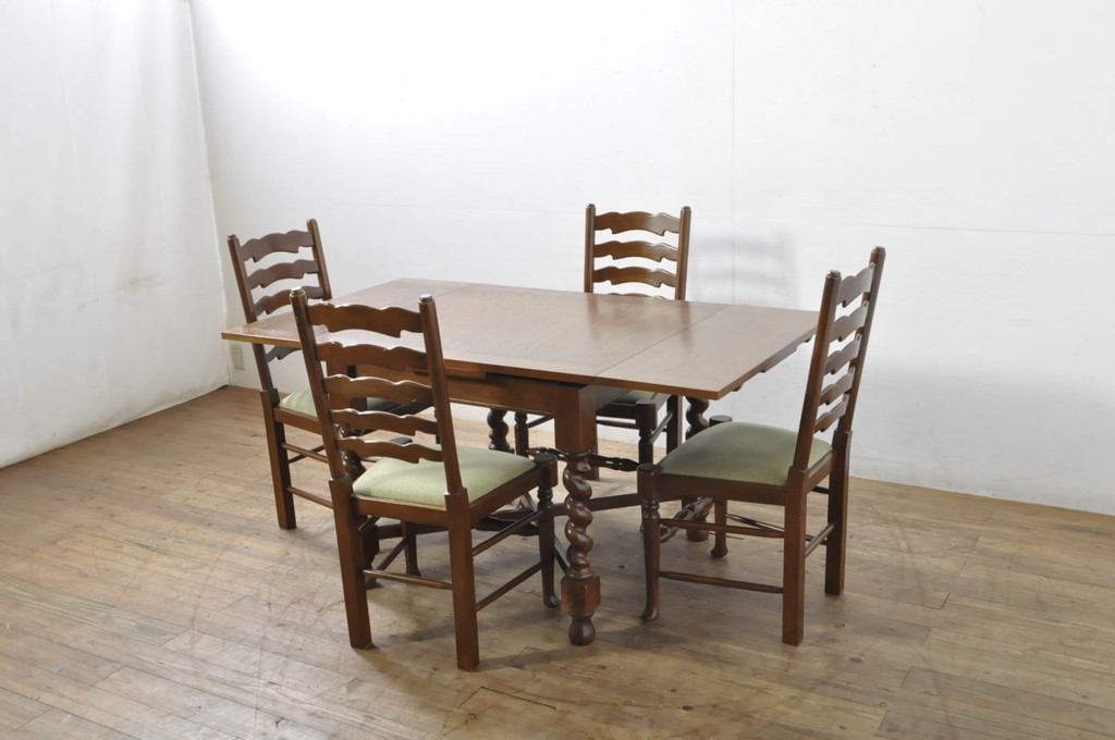 中古　美品　百貨店取り扱い　国産職人手作品　オーク材　ツイストレッグが特徴的なドローリーフテーブル(ダイニングテーブル、エクステンションテーブル、2人掛け、4人掛け、食卓)(定価約22万円)(R-080175)