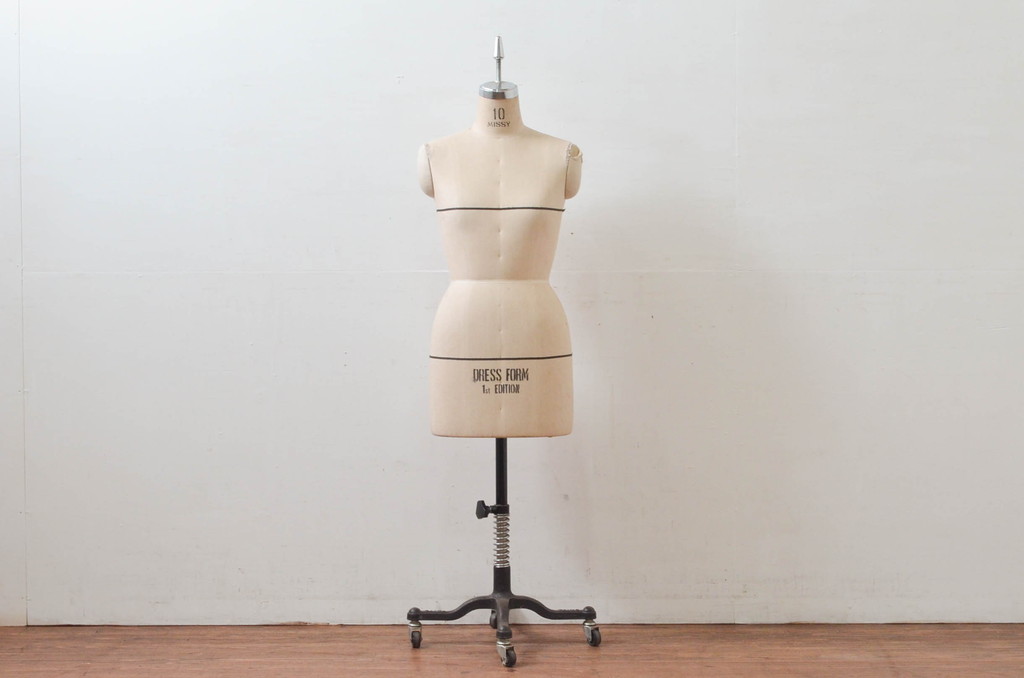 和製ビンテージ　大洋工芸　10MISSY　アトリエのような雰囲気づくりにぴったりなトルソー(DRESS FORM 1st EDITION、マネキン、ディスプレイ雑貨、店舗什器、ヴィンテージ)(R-077782)