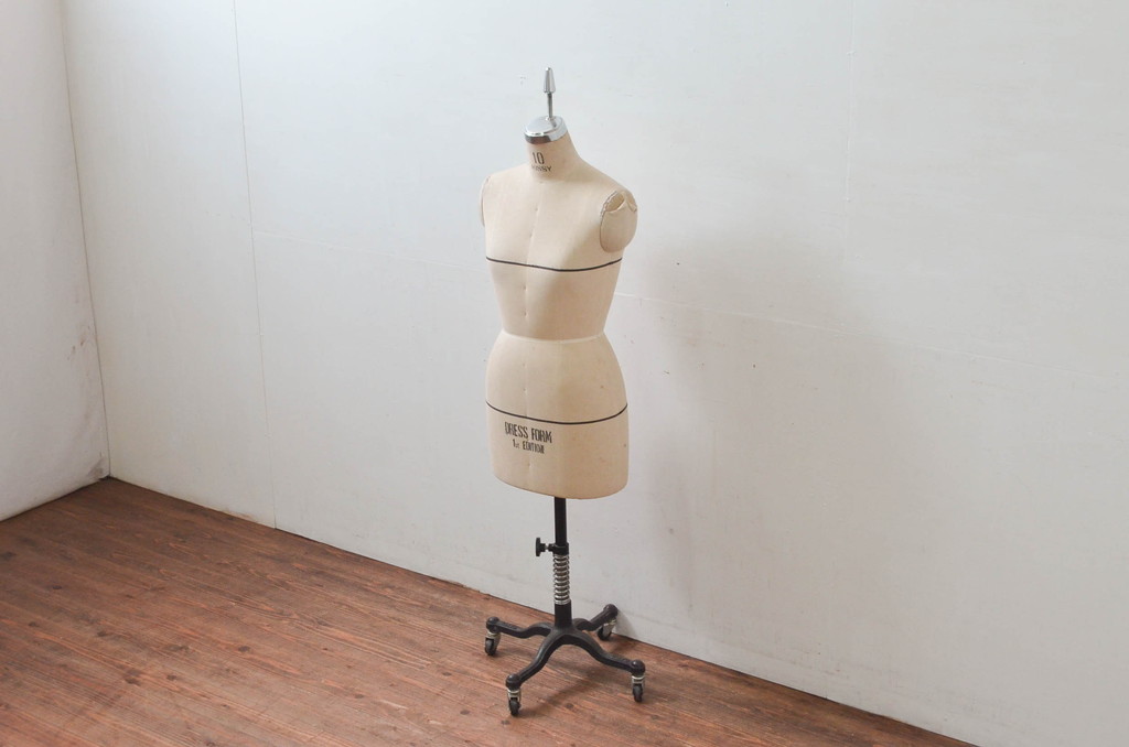和製ビンテージ　大洋工芸　10MISSY　アトリエのような雰囲気づくりにぴったりなトルソー(DRESS FORM 1st EDITION、マネキン、ディスプレイ雑貨、店舗什器、ヴィンテージ)(R-077782)