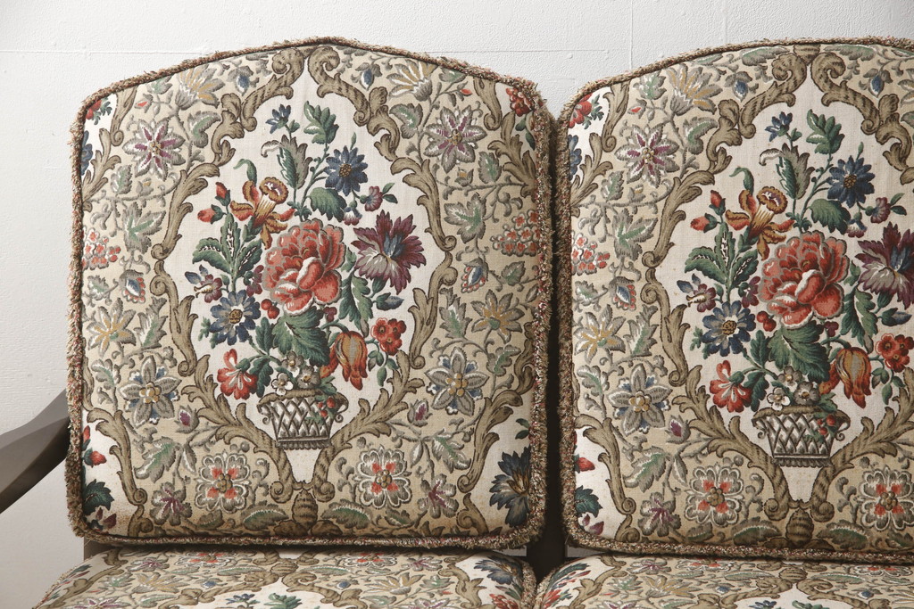 イギリスビンテージ　ERCOL(アーコール)　Old Colonial(オールドコロニアル)シリーズ　クラシカルなファブリックが格調高い雰囲気を醸し出す3人掛けソファ(三人掛けソファ、3P、トリプルソファ、アームソファ、英国、北欧、ヴィンテージ)(R-066513)