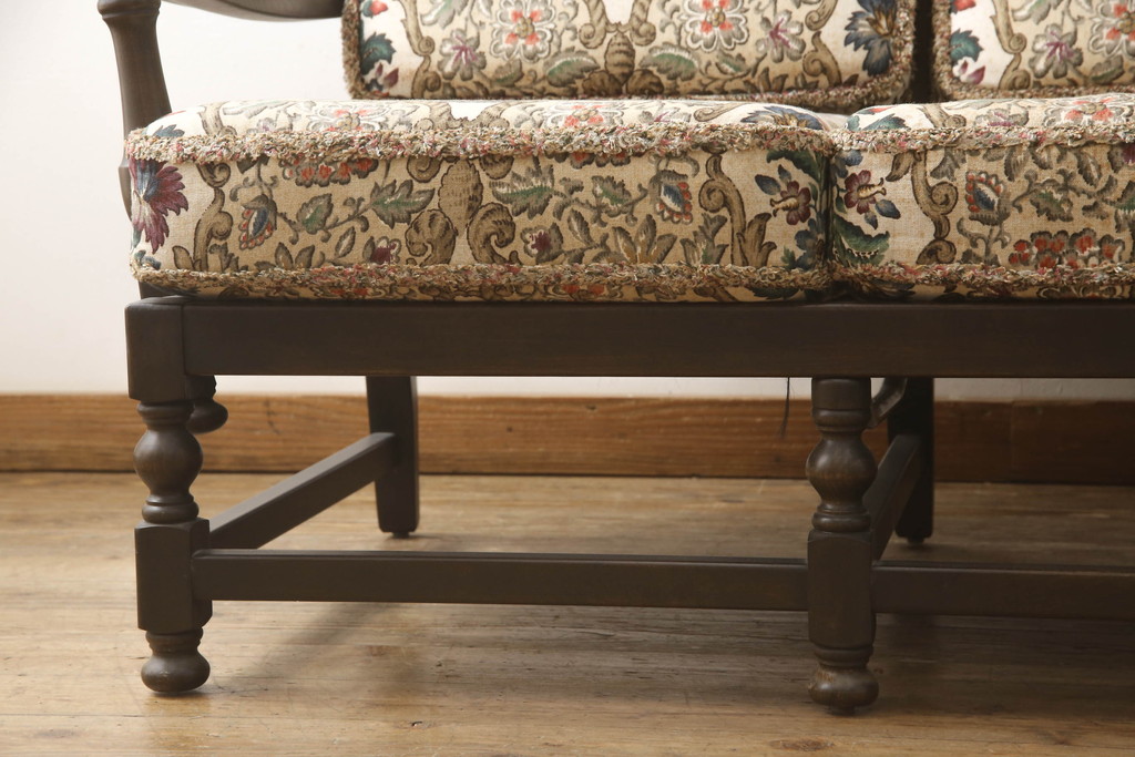 イギリスビンテージ　ERCOL(アーコール)　Old Colonial(オールドコロニアル)シリーズ　クラシカルなファブリックが格調高い雰囲気を醸し出す3人掛けソファ(三人掛けソファ、3P、トリプルソファ、アームソファ、英国、北欧、ヴィンテージ)(R-066513)