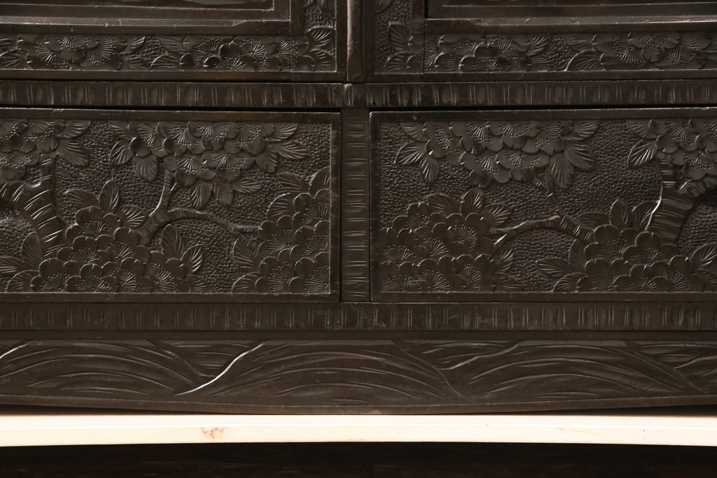 ビンテージ　軽井沢彫り　ダイナミックな桜の彫刻が目を引くサイドボード(収納棚、キャビネット、戸棚、ヴィンテージ)(R-056711)