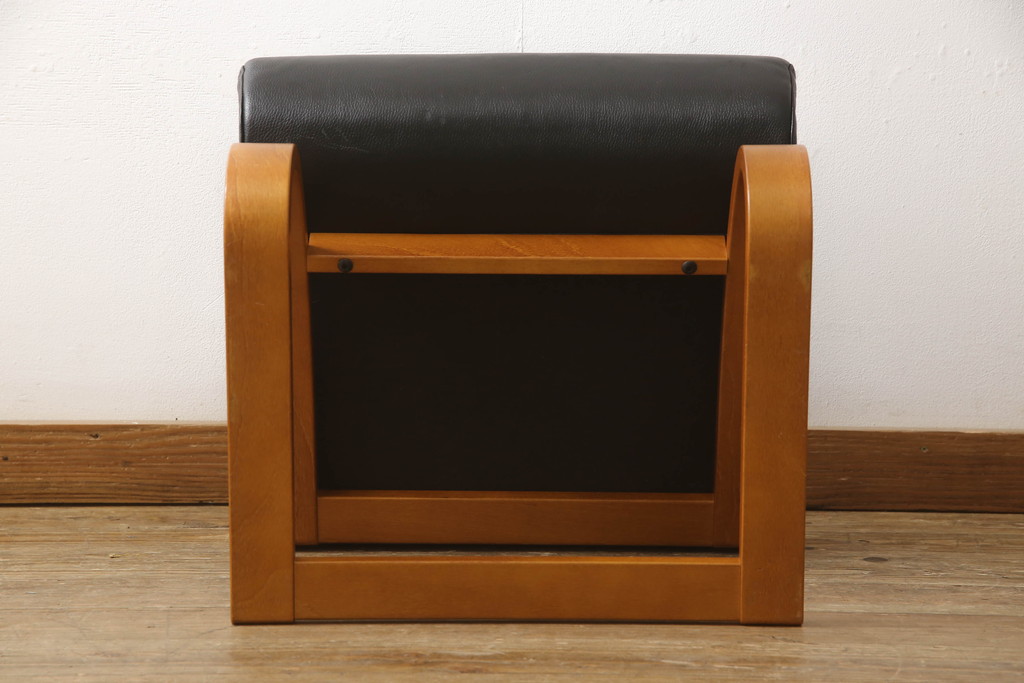 北欧ビンテージ　スウェーデン　NELO社製　ブラックカラーと木の色合いのコントラストが格好良いオットマン(フットスツール、1人掛けソファ、椅子、ヴィンテージ)(R-065466)