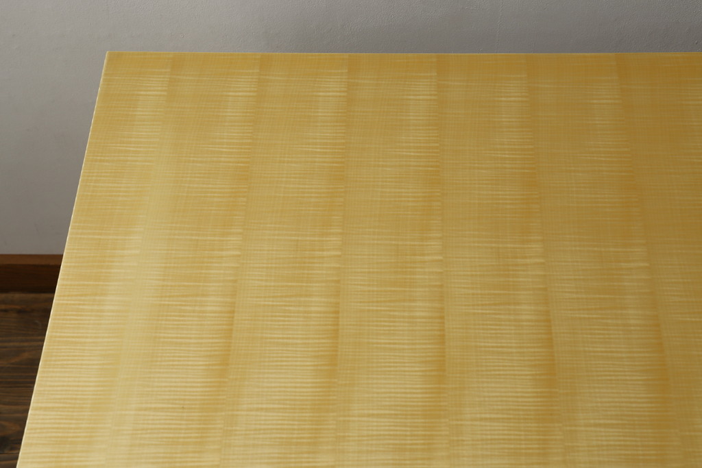 中古　美品　IDC大塚家具取り扱い　オーダー品　松創　ホワイトシカモア材のシンプルなダイニングテーブル(作業台、食卓、2人掛け、4人掛け、二人掛け、四人掛け)(定価約80万円)(R-069237)