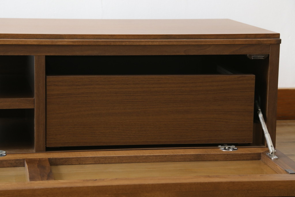 中古　美品　アクタス取扱い　ジョンリビング(jon Living) RIMO 200AV-board　シンプルなデザインが取り入れやすいテレビ台(ローボード、テレビボード、TVボード、サイドボード、サイドキャビネット、収納棚、リビングボード)(R-068396)