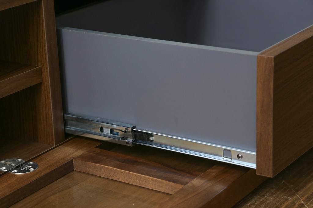 中古　美品　アクタス取扱い　ジョンリビング(jon Living) RIMO 200AV-board　シンプルなデザインが取り入れやすいテレビ台(ローボード、テレビボード、TVボード、サイドボード、サイドキャビネット、収納棚、リビングボード)(R-068396)