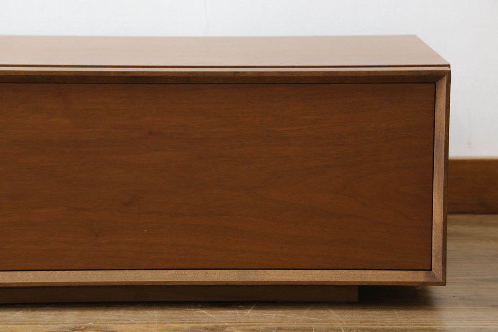 中古　美品　アクタス取扱い　ジョンリビング(jon Living) RIMO 200AV-board　シンプルなデザインが取り入れやすいテレビ台(ローボード、テレビボード、TVボード、サイドボード、サイドキャビネット、収納棚、リビングボード)(R-068396)