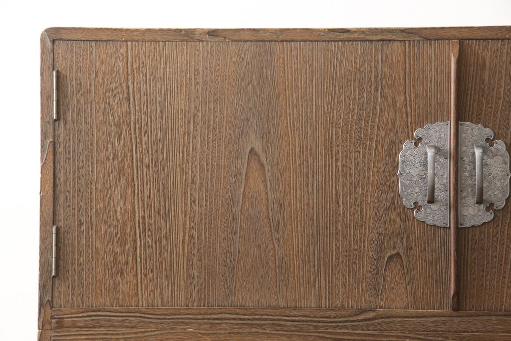 中古 美品 伝統工芸士 岡本国昭作 紀州 焼桐仕上げの衣装盆付き 中古 美品 伝統工芸士 岡本国昭作 紀州 焼桐仕上げの衣装盆付き
