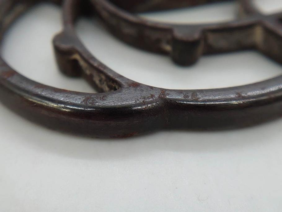 時代武具　鉄地　三日月武蔵　透かし彫りが目を引く鍔(彫刻、刀装具、ケース付き)(R-080541)