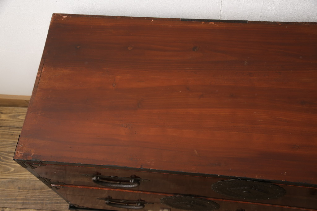 和製アンティーク　前面ケヤキ材　和モダンなアイアンスタンド付き相馬箪笥(ローボード、ローチェスト、収納箪笥、引き出し、鉄脚)(R-056771)