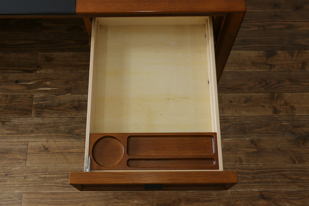 中古　美品　CONDE HOUSE(カンディハウス)　ナラ材　スタイリッシュなデザインが魅力の大型デスク(片袖机、ワークデスク、在宅用、在宅ワーク用、オフィスデスク)(定価約65万円)(R-063850)