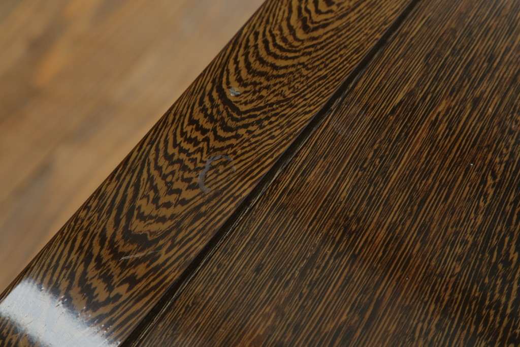 中古　鉄刀木(タガヤサン)　美しい杢目が目を惹く収納付き板座チェア2脚セット(ダイニングチェア、椅子、イス)(R-066911)