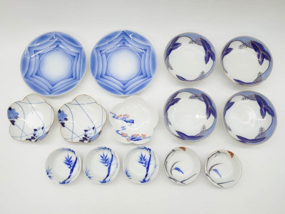 戦前　オールド香蘭社　有田焼　染付　色絵　金彩　(豆皿)約7cm　2.3寸/(花形皿)約10cm　3.2寸/(小皿)約11cm　3.4寸　(中皿)約14cm　4.6寸　様々なお料理が映える香蘭社の皿14点セット(ススキ、竹、桐、花、醤油皿、銘々皿、なます皿、深皿、変形皿、和皿、和食器、裏印、二寸三分、三寸二分、三寸四分、四寸六分)(R-080404)