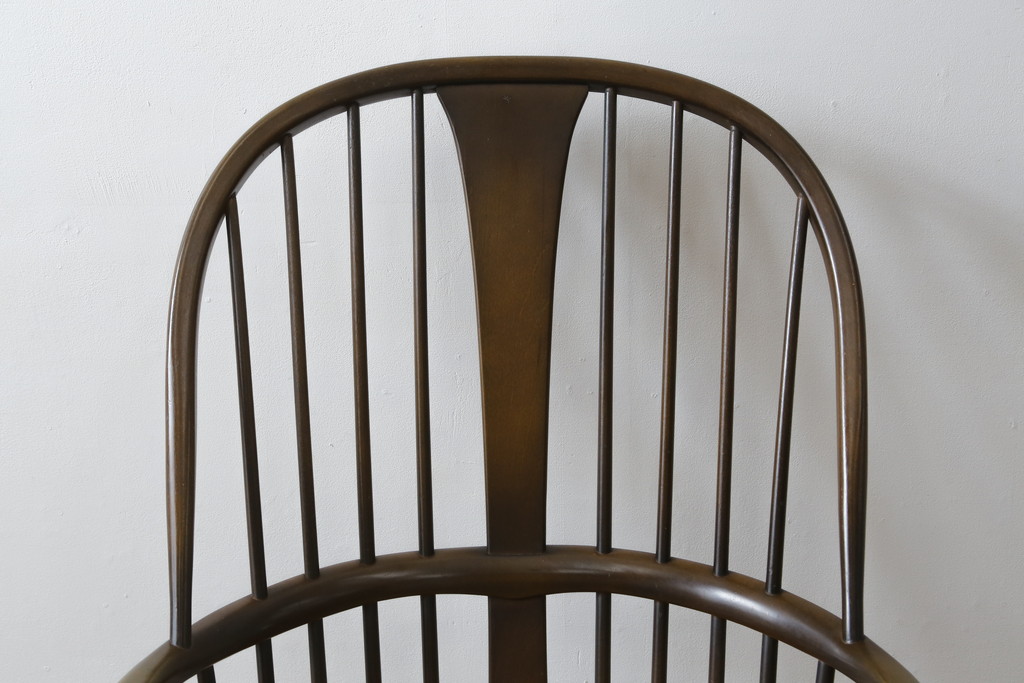 イギリスビンテージ　美品　レア品!!　ERCOL(アーコール)　Chairmakers Chair(チェアメーカーズチェア)　柔らかな曲線が身体を包み込むロッキングチェア(アームチェア、揺り椅子、イス、椅子、英国、ヴィンテージ)(R-075924)