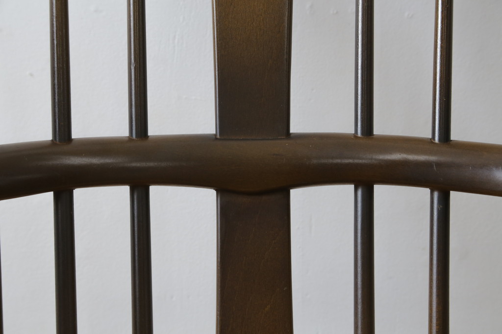 イギリスビンテージ　美品　レア品!!　ERCOL(アーコール)　Chairmakers Chair(チェアメーカーズチェア)　柔らかな曲線が身体を包み込むロッキングチェア(アームチェア、揺り椅子、イス、椅子、英国、ヴィンテージ)(R-075924)